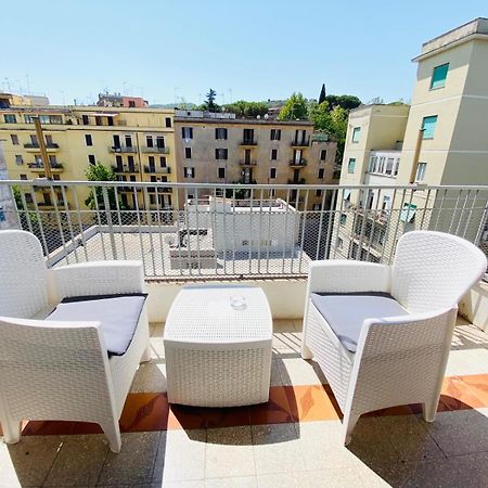 Le Ville Tivoli - Suites, Tivoli City Center! Екстер'єр фото