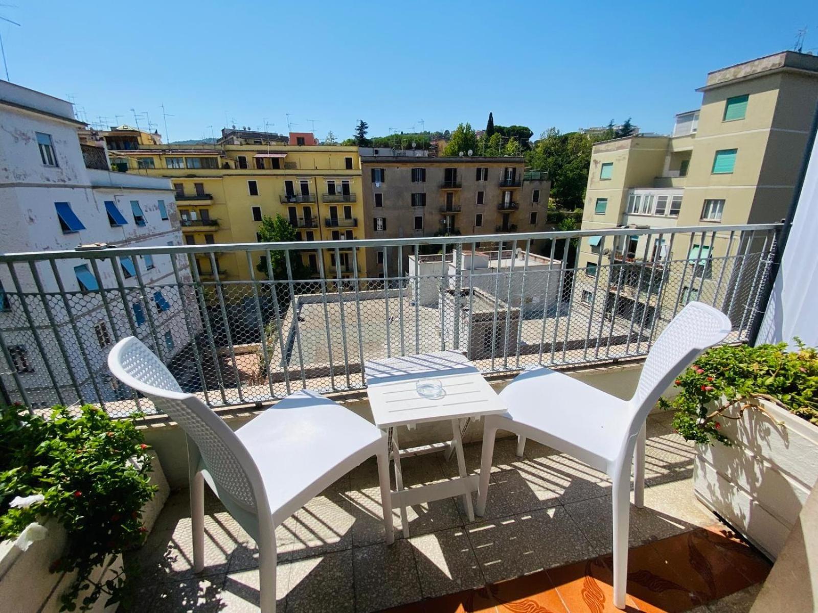 Le Ville Tivoli - Suites, Tivoli City Center! Екстер'єр фото